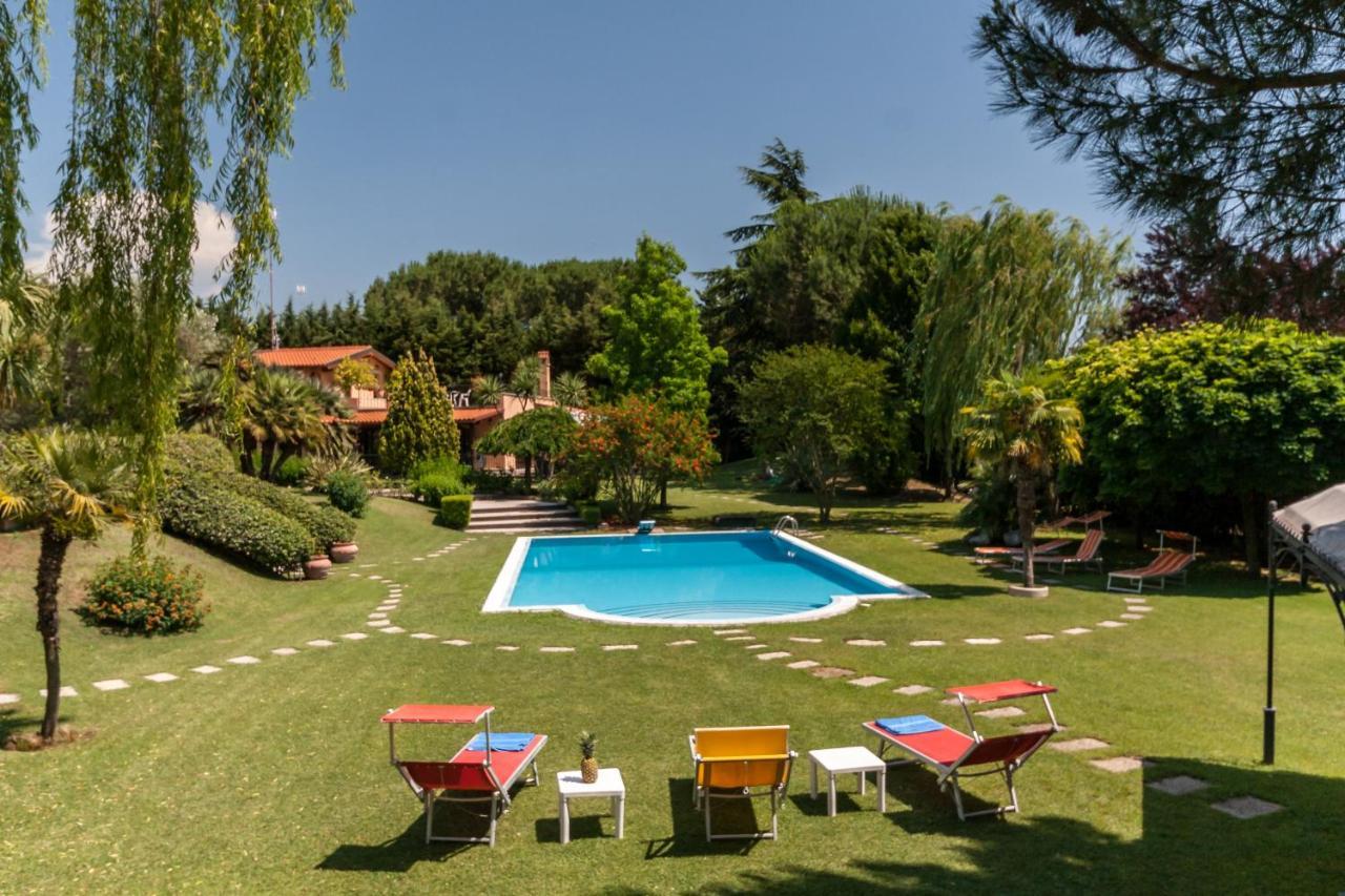 Relais Villaggio Azzurro Roma Exterior foto